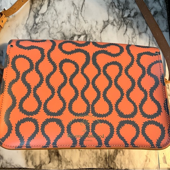Very Rare Vivienne Westwood x The Cambridge Sat her Company shoulder bag - Picture 6 of 6